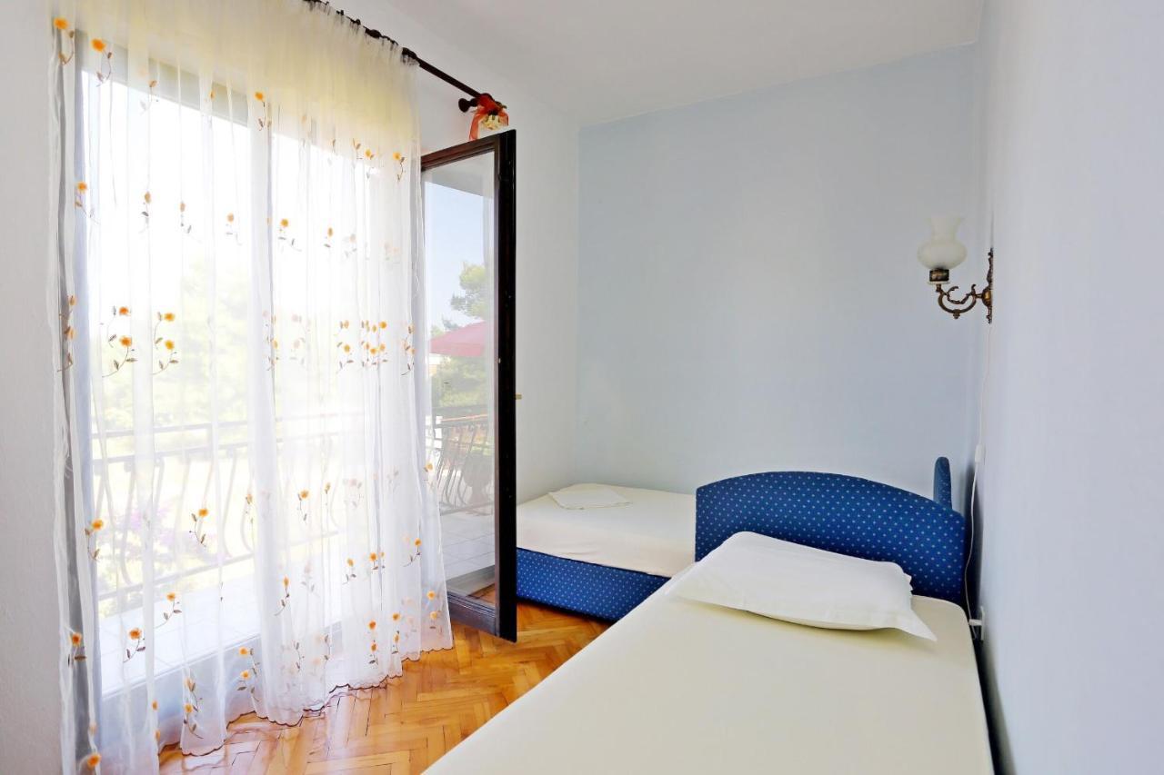 Apartments Dvornik Mirce Exterior foto