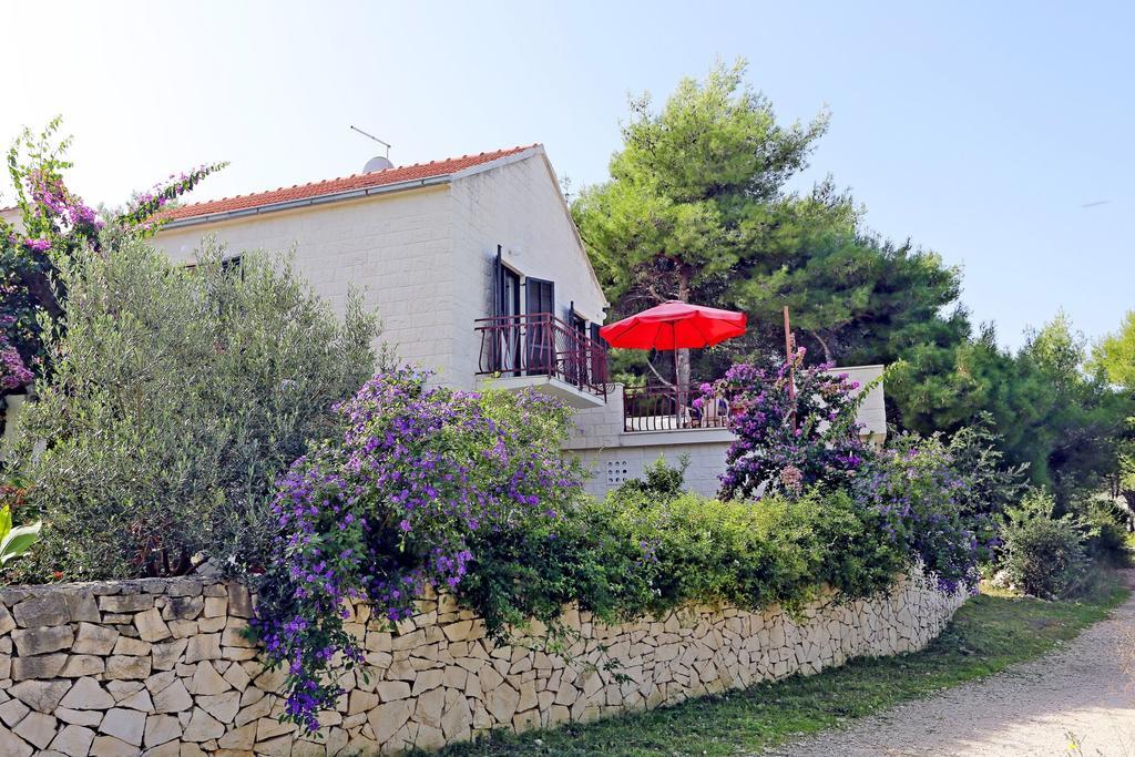 Apartments Dvornik Mirce Exterior foto